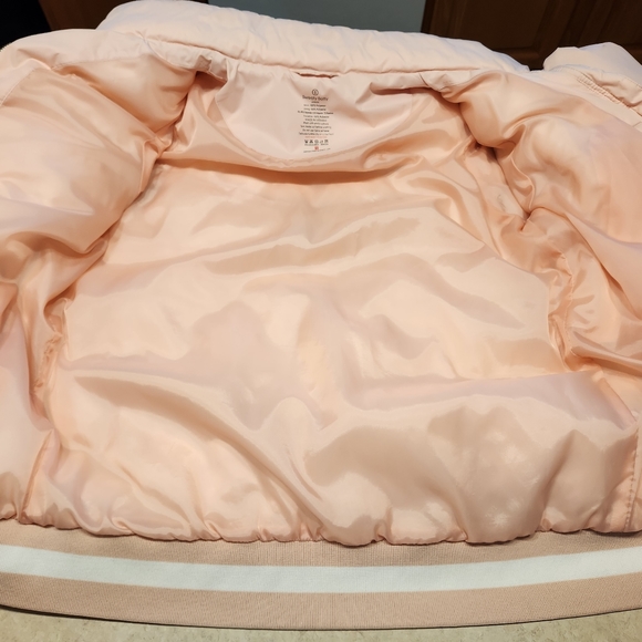 Sweaty Betty Iconic Puffer Coat - Picture 9 of 16